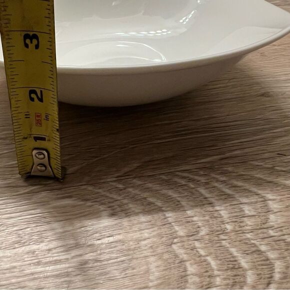 Fitz & Floyd Gourmet White Serving Bowl or large Salad Serving piece - Picture 6 of 10